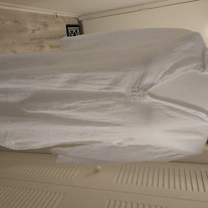 Italian white linen dress, one size. Brand new